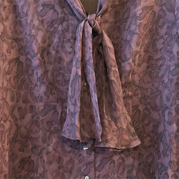Dana Buchman Petite Silk Blouse M Purple Tie-Neck Clip Dot Casual - Picture 5 of 16